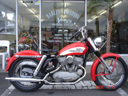 1956年 Harley Davidson KHK900